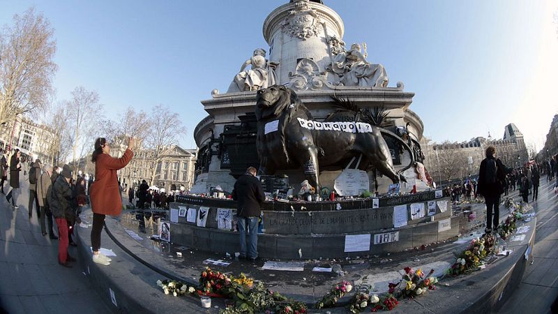 Francia prepara una masiva e histórica "marcha republicana" en defensa de sus valores nacionales
