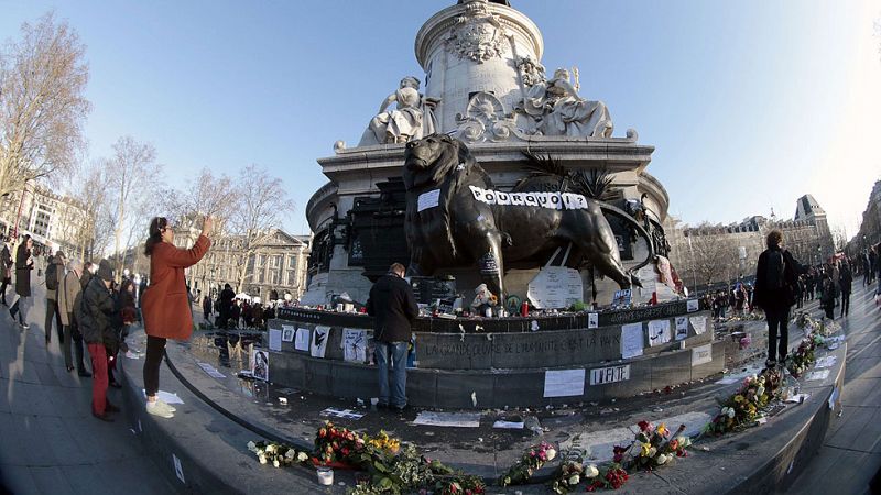 Francia prepara una masiva e histórica "marcha republicana" en defensa de sus valores nacionales