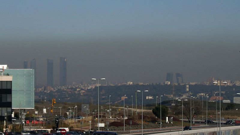 Ecologistas denuncian la contaminación de Madrid y la alcaldesa llama a "estar tranquilos"