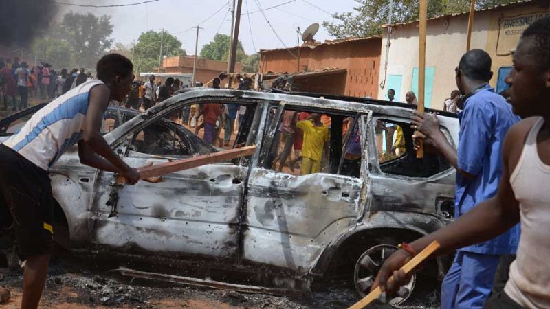Nueva quema de iglesias en Níger tras los disturbios por las caricaturas de Mahoma