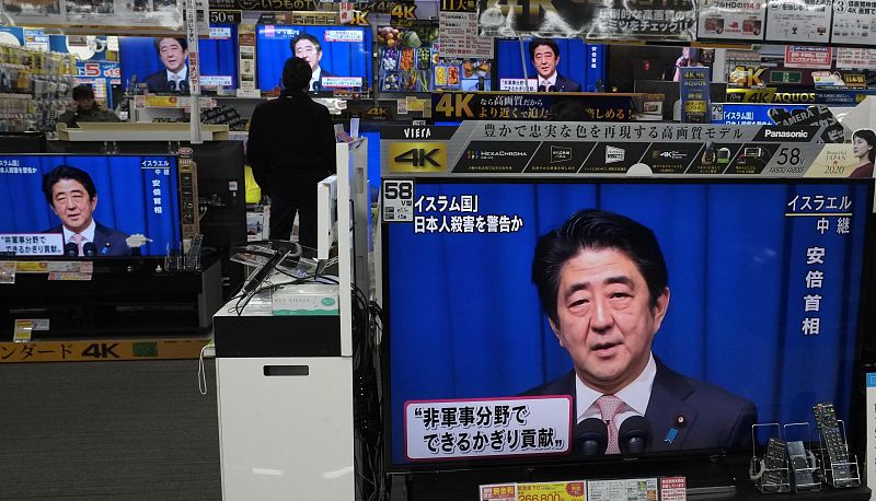 El Estado Islámico amenaza con ejecutar a dos rehenes japoneses y exige un rescate