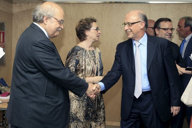 Cataluña solicita 9.460 millones al FLA 2015, mecanismo de financiación que rechaza Madrid