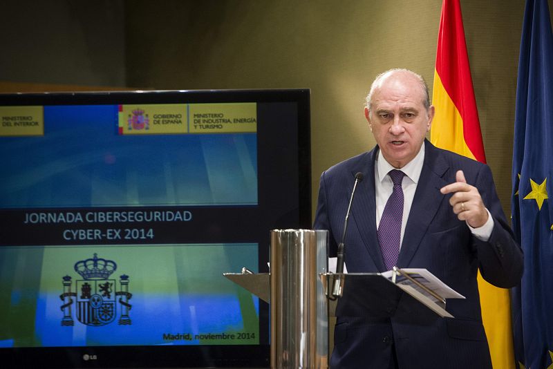 Los fiscales ven inconstitucionales las escuchas telefónicas sin permiso del juez