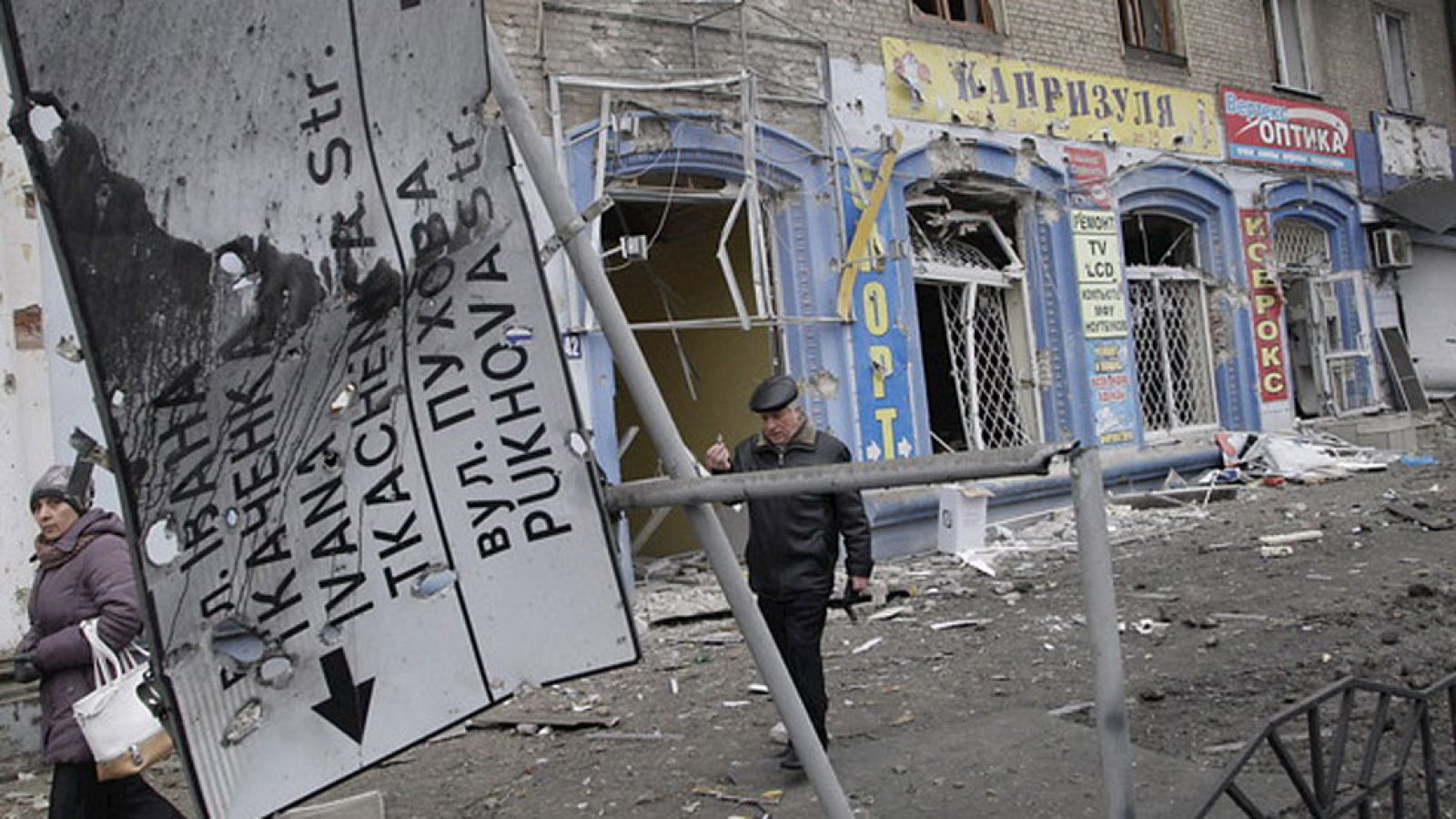 Al menos 15 civiles han muerto en el ataque a una parada de autobús en Donestk