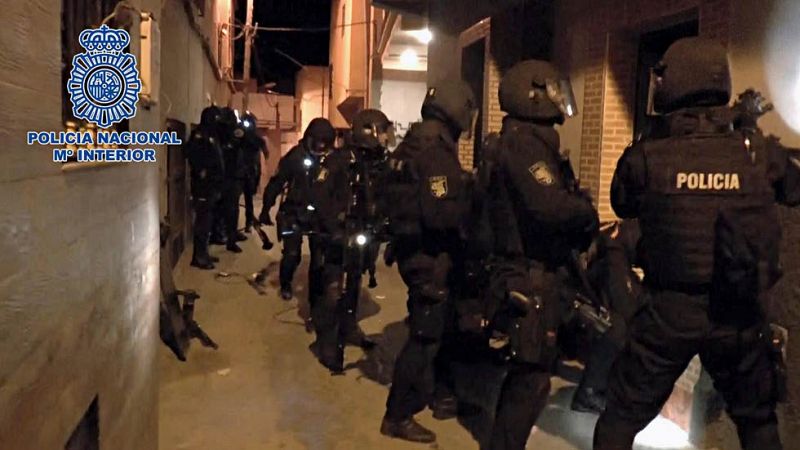 Detenidos cuatro presuntos yihadistas en Ceuta preparados para atentar e incluso "inmolarse"