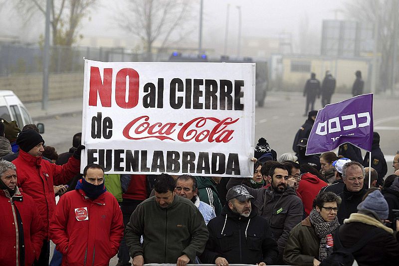 La justicia ve irregular la readmisión de empleados de Coca-Cola si hay un cambio de residencia