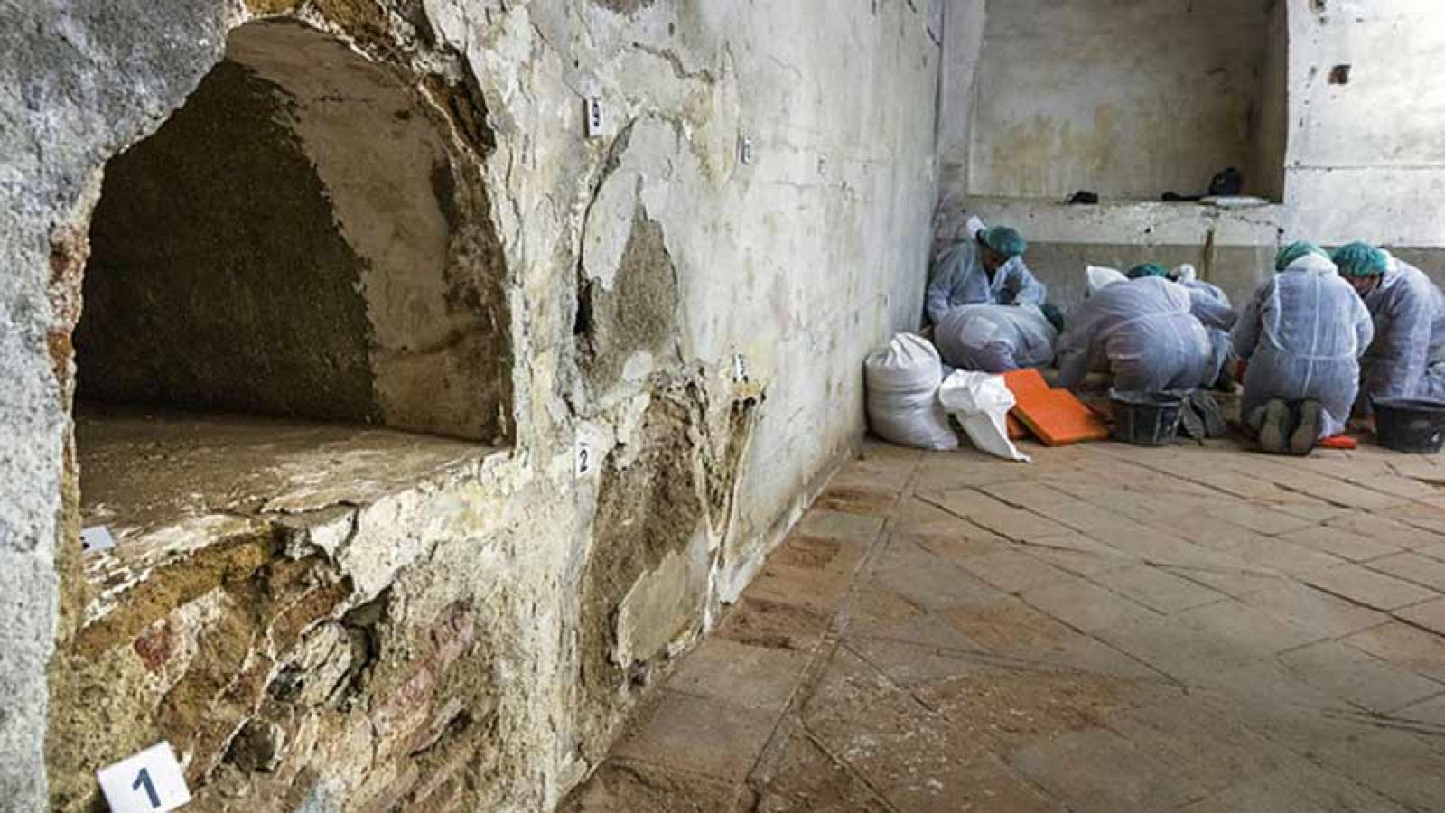 Los primeros huesos encontrados en la iglesia de las Trinitarias, no se corresponden con los de Miguel de Cervantes