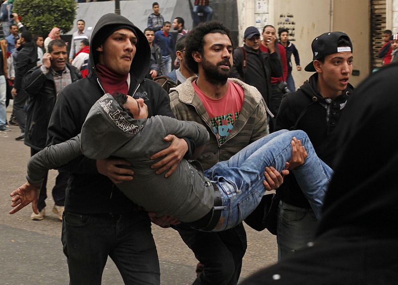 Ascienden a 23 los muertos tras los disturbios en el aniversario de la revuelta egipcia