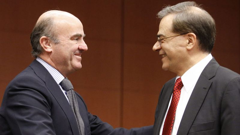Guindos dice que España velará para recuperar los 26.000 millones que ha prestado a Grecia