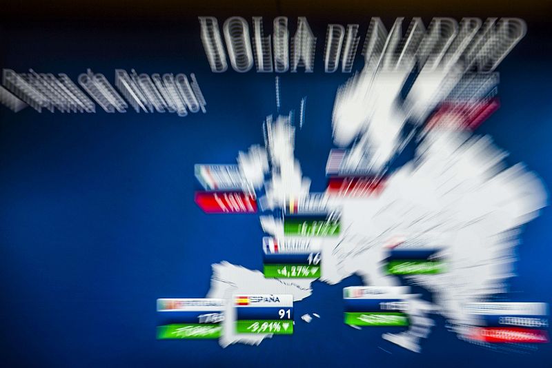 El IBEX 35 cae un 0,91% y pone fin a su racha alcista en una sesión marcada por Grecia