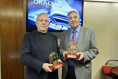 Julin del Olmo (TVE) y Manuel Muoz (RNE) recogen los premios Bravo! 2014