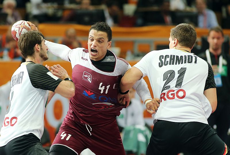 Catar se mete en semis y se enfrentará a Polonia