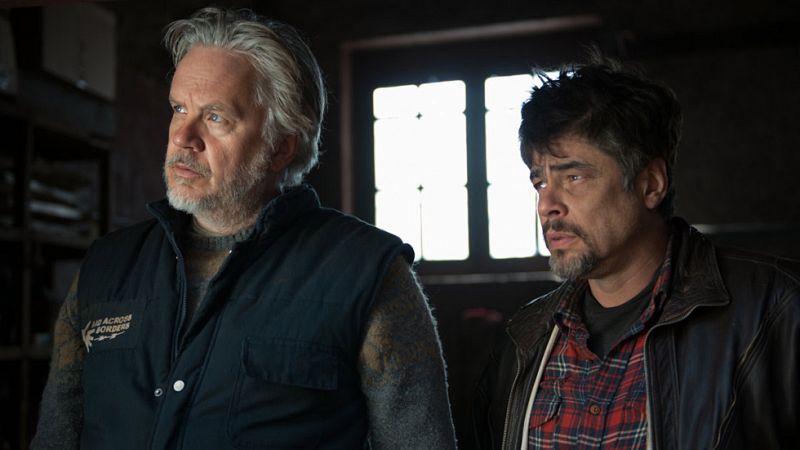 Fernando León de Aranoa dirige a Tim Robbins y Benicio del Toro en 'Un día perfecto'