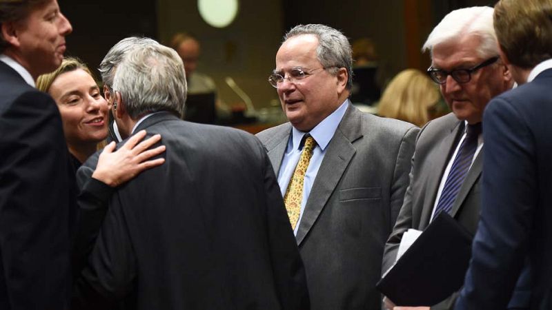 La UE prorroga las sanciones a Rusia y los rebeldes ucranianos y ampliará su lista negra