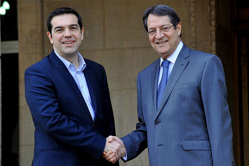 Tsipras reitera en Chipre la necesidad de "sustituir a la troika" por "el bien de Grecia y de Europa"