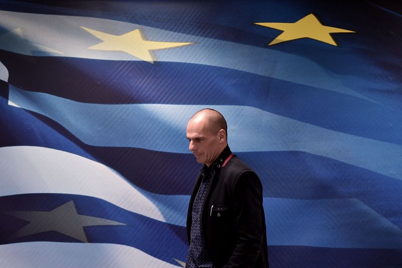 El Gobierno griego deja de pedir una quita y ahora propone permutar los bonos de su deuda