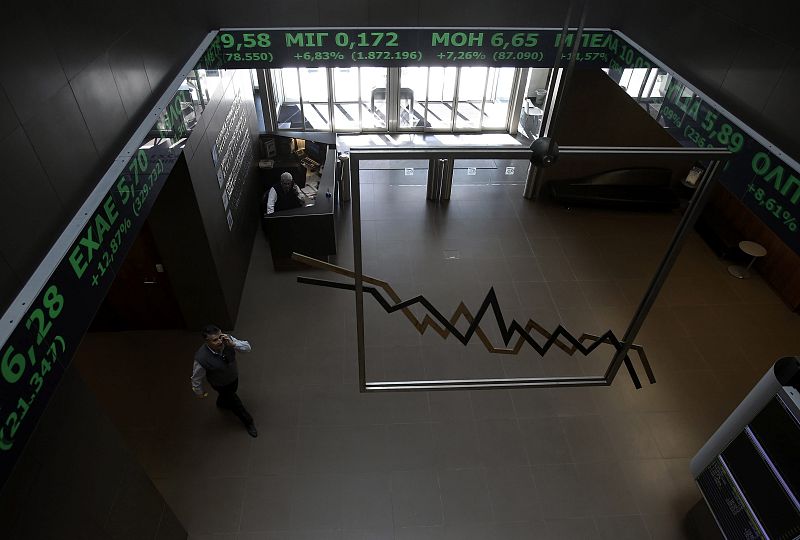 La Bolsa de Atenas se dispara más del 11% por el mensaje de Varoufakis sobre el canje de bonos