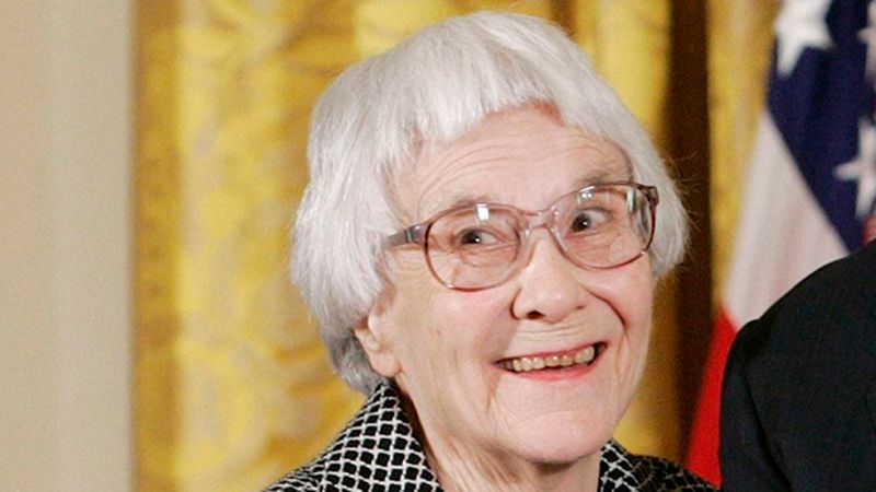 Harper Lee, autora de 'Matar a un ruiseñor', publicará nueva novela después de 50 años