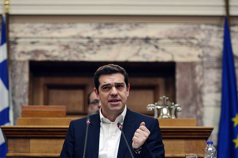 Tsipras dice que "Grecia no aceptará más órdenes" y que hay que poner fin a la austeridad