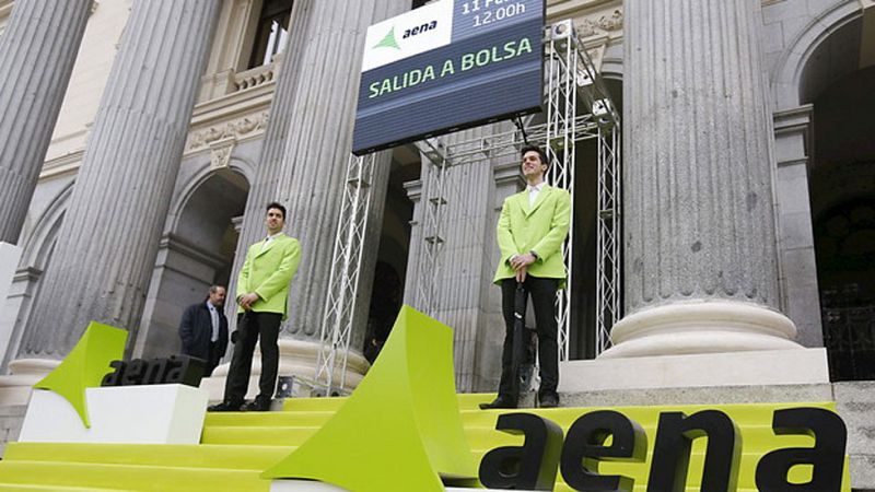 Aena despega en Bolsa y sube un 20,69% en su debut en el parqué hasta los 70 euros por acción