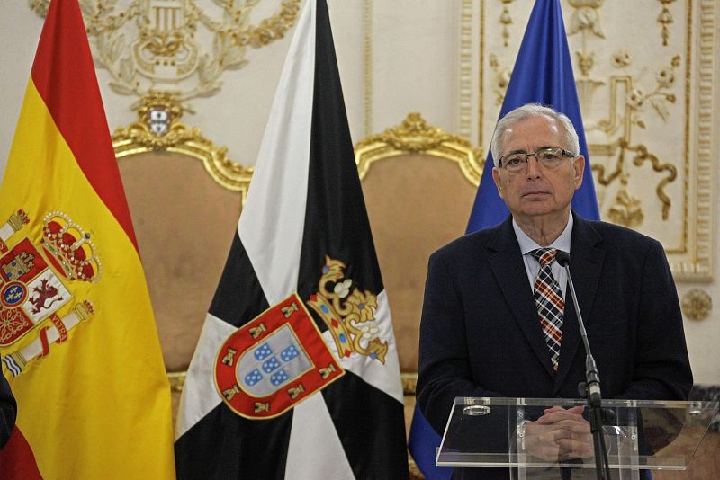Imbroda niega una trama de corrupción en Melilla, pero reconoce "irregularidades administrativas"