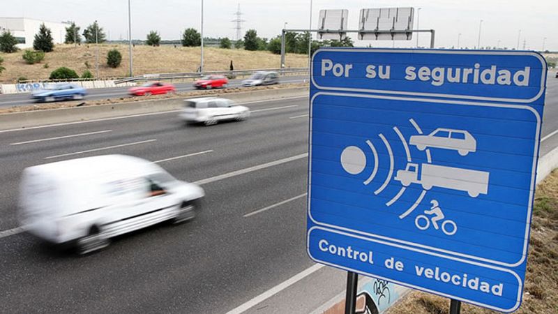 Tráfico hará visibles para los conductores todos los radares de velocidad, también los móviles