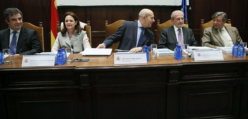 Wert rechaza las críticas sobre la reducción de los grados universitarios a tres años