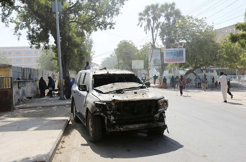 Al menos 10 muertos en un doble atentado de Al Shabab contra un hotel de Mogadiscio