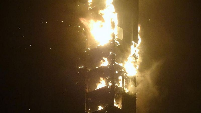 Arde 'La Antorcha', uno de los rascacielos más altos de Dubai