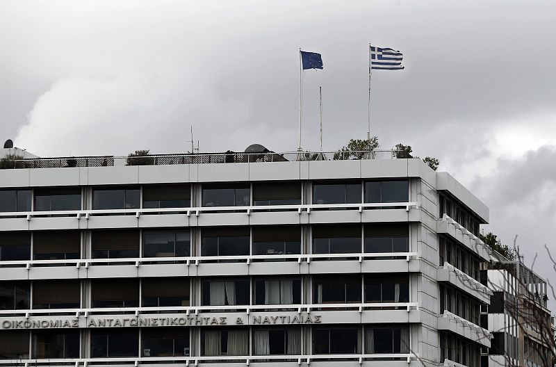 Grecia retrasa hasta el martes la entrega de la lista de reformas al Eurogrupo
