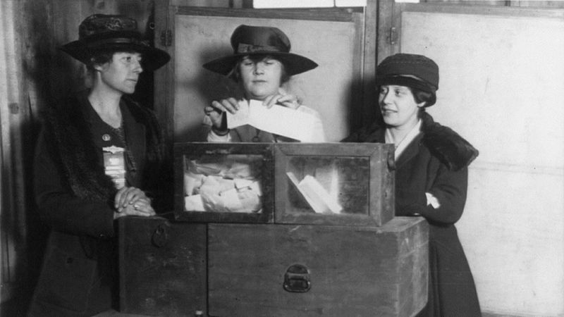 La noche temática - Precursoras de la igualdad