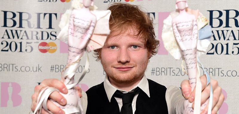 El cantautor Ed Sheeran triunfa en los premios de la música británica