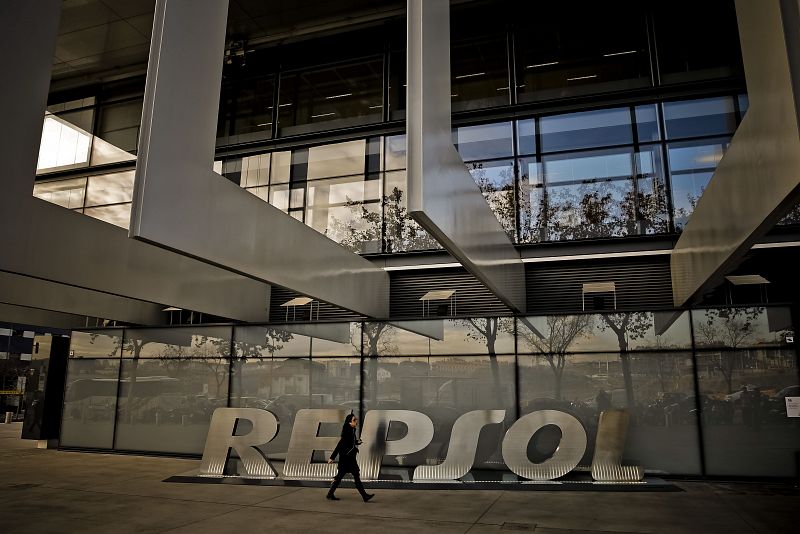 Repsol ganó 1.612 millones en 2014 tras dejar atrás el lastre de la expropiación de YPF