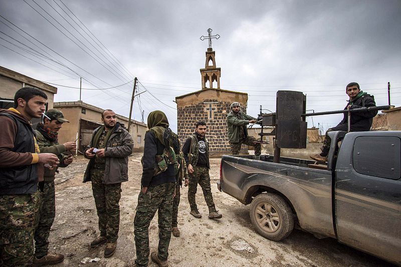 El número de cristianos asirios secuestrados por el EI en Siria supera ya los 200
