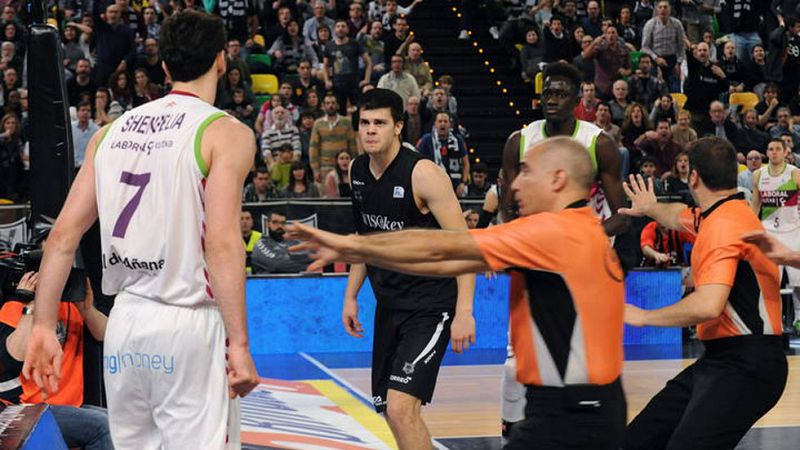 La ACB suspende de forma cautelar a Todorovic y Shengelia por la pelea del derbi vasco