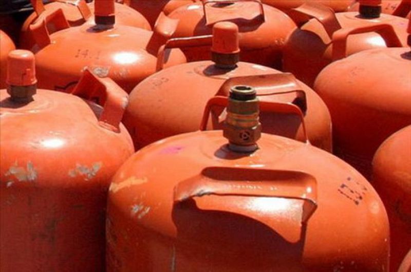 El precio de la bombona de butano baja un 9,7% y costará un máximo de 15,8 euros