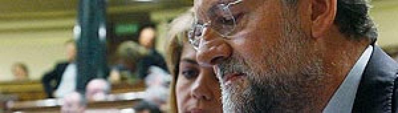 En vivo: Rajoy critica el "mitin" de Zapatero en el Parlamento y le pide que sea "más humilde"