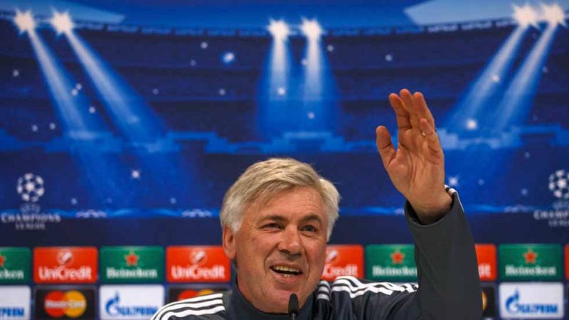 Ancelotti: "Si tengo que cambiar a Bale, tengo que cambiar a todo el equipo"