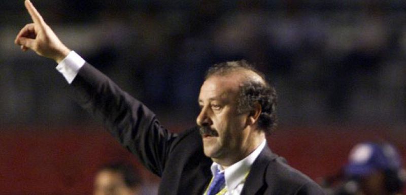 Cambio de director: Vicente del Bosque coge la batuta del grupo de Aragonés