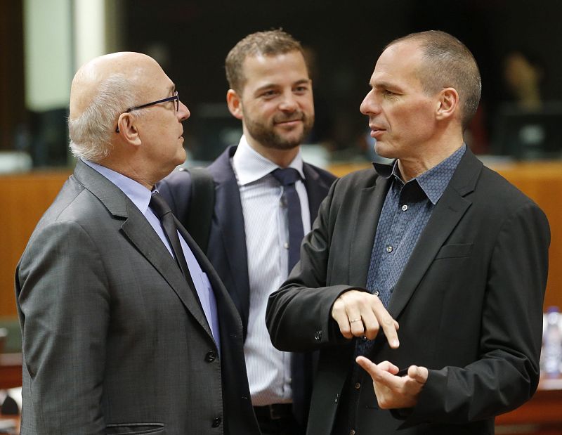 El Ecofin da dos años más a Francia para reducir su déficit por debajo del 3% del PIB