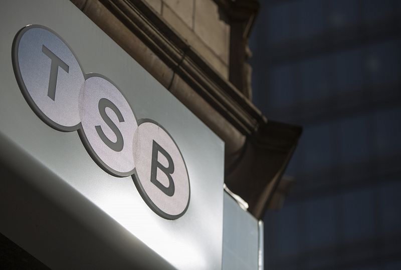 Sabadell ultima la compra de TSB, séptimo banco de Reino Unido, y cae un 6,64% en Bolsa