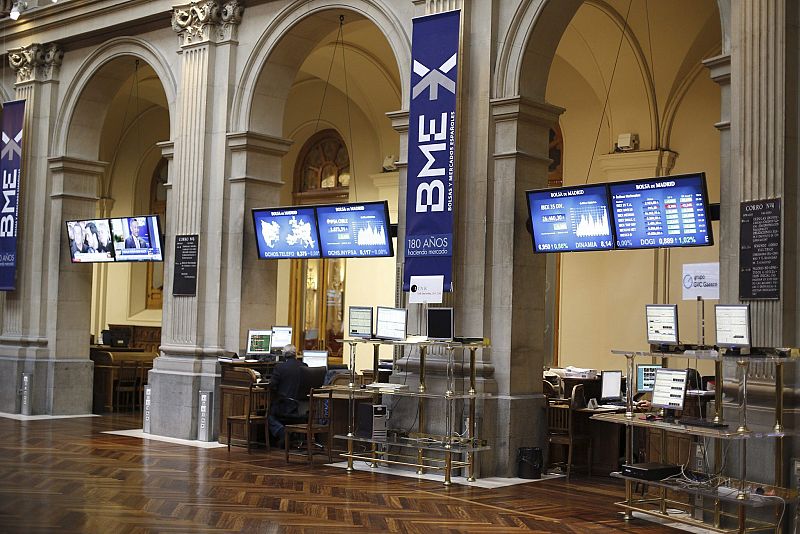 La Bolsa española retrocede un 0,52% en una semana marcada por Grecia, el euro  y el BCE