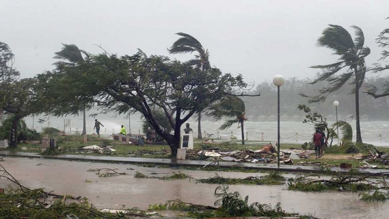 Varios muertos y cuantiosos daños tras el paso del ciclón Pam por Vanuatu