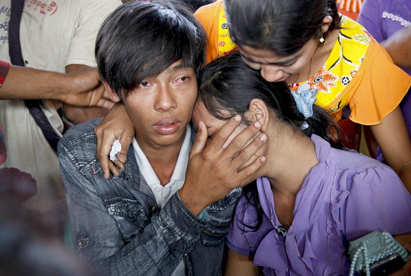 Al menos 33 muertos y 12 desaparecidos en el naufragio de un ferry en Birmania