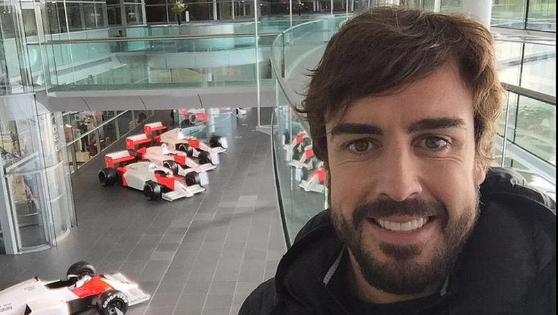 Fernando Alonso vuelve al trabajo