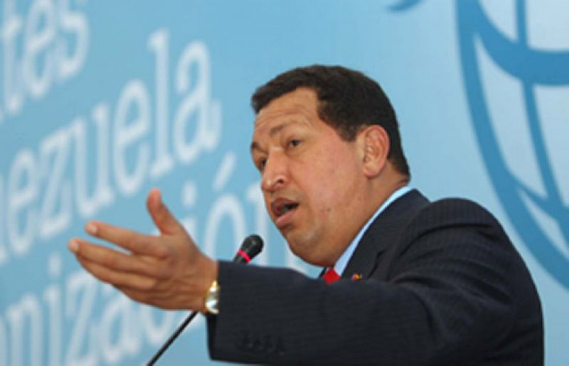 Chávez felicita a Uribe por el rescate de Betancourt casi un día después