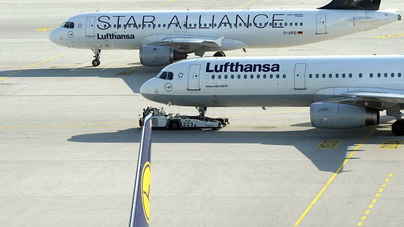 Lufthansa cancela 700 vuelos este viernes por la huelga de pilotos, que se extiende al sábado