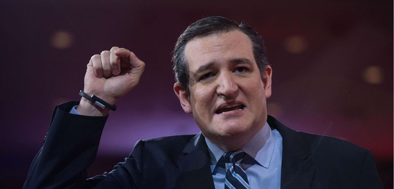 El senador republicano ultraconservador Ted Cruz anuncia su candidatura para la Casa Blanca