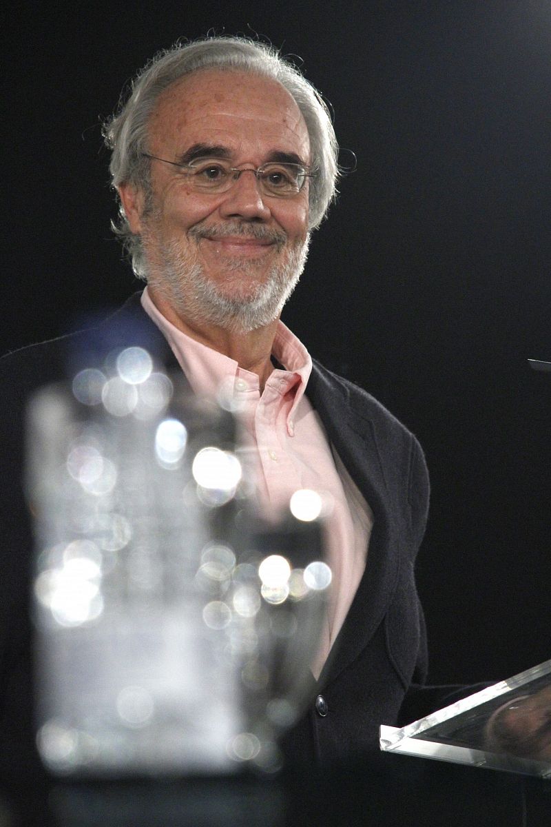 El cineasta Manuel Gutiérrez Aragón, único candidato a una vacante de la RAE