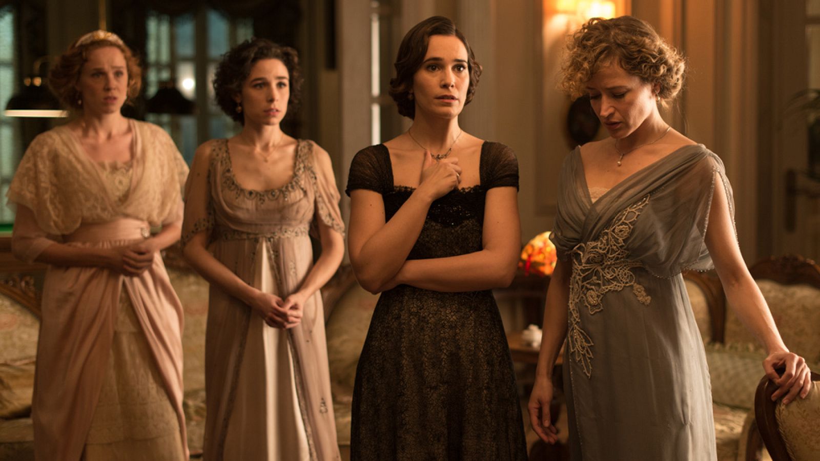 Seis Hermanas - Un terrible acontemiento cambiará la vida de las 'Seis Hermanas'